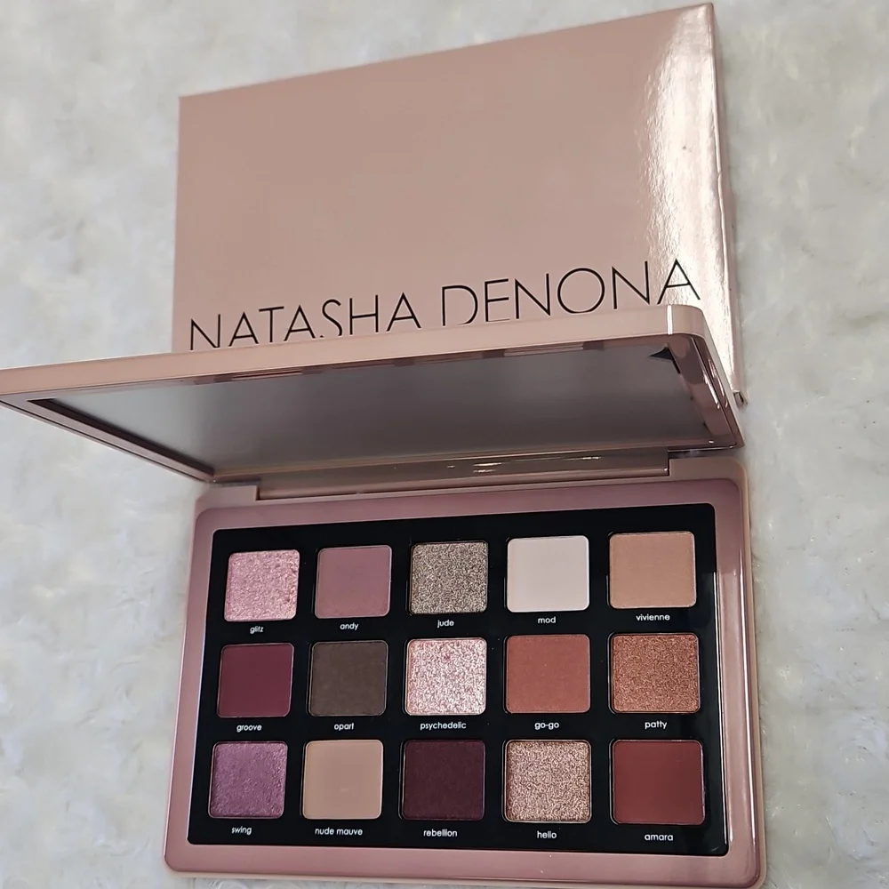 Never Used Natasha Denona Retro Eyeshadow Palette - Picture 3 of 11